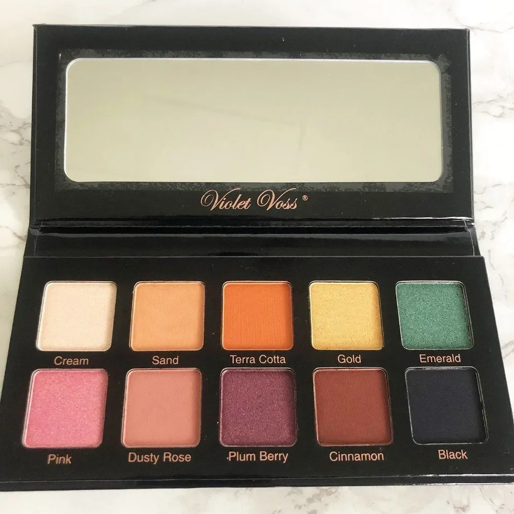 NWOB Essentials PRO Eyeshadow Palette - Violet Voss